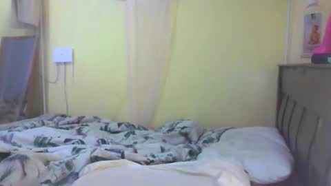 Ebonymuse2 online show from 03-18-26, 03:31