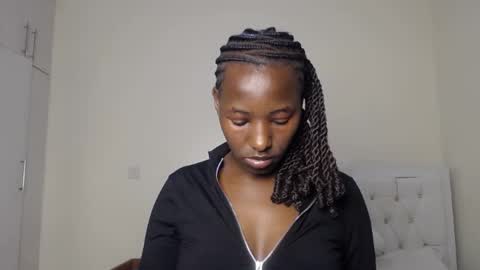 Snapshot of ebonyqueen_11 chatting on 06-16-26, 11:24 Ebonyqueen online show from 06-16-26, 11:24
