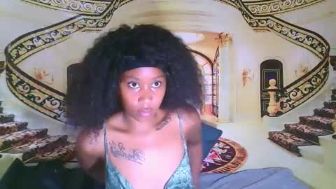 Snapshot of ebonysexyred chatting on 02-18-26, 05:58 Lucy online show from 02-18-26, 05:58