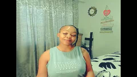 ebonyshy123 online show from 06-11-26, 06:44