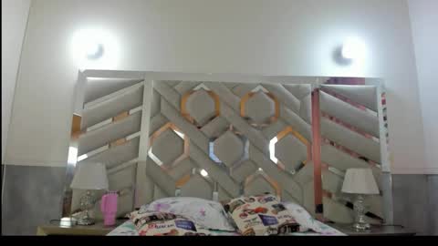 ebonysquirtcol online show from 12-22-25, 10:51