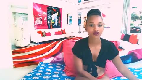 Candy online show from 02-17-25, 06:26