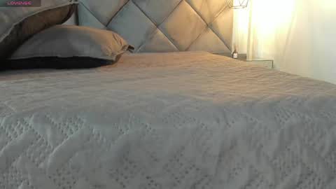 Snapshot of ebonyx40 chatting on 04-29-26, 11:14 ebonyx40 online show from 04-29-26, 11:14