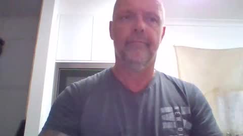 Snapshot of ec69101 chatting on 12-03-25, 08:23 ec69101 online show from 12-03-25, 08:23