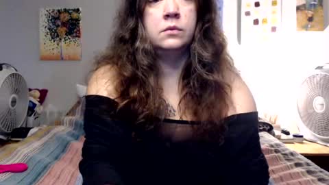 Snapshot of echosol17 chatting on 07-27-26, 12:34 Weird Echo online show from 07-27-26, 12:34