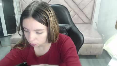 Snapshot of eco_deluna_v chatting on 02-19-26, 01:18 Hi Stream 800am to 200pm online show from 02-19-26, 01:18