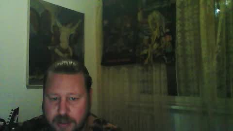 Snapshot of eda666 chatting on 11-09-25, 07:01 Edward online show from 11-09-25, 07:01