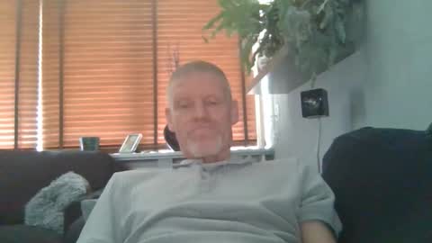 Snapshot of eddie4767 chatting on 06-07-26, 10:52 eddie4767 online show from 06-07-26, 10:52
