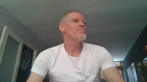 Snapshot of eddie4767 chatting on 07-12-26, 09:33 eddie4767 online show from 07-12-26, 09:33