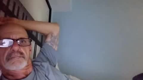 eddiee1068 online show from 03-10-26, 07:24