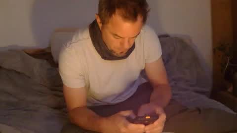 edelholz87 online show from 05-04-26, 04:08