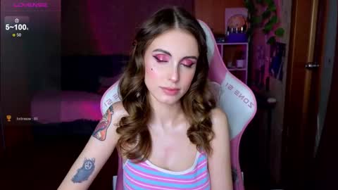 Snapshot of edelinemaher chatting on 02-14-26, 03:42 Edeline online show from 02-14-26, 03:42