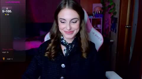 Snapshot of edelinemaher chatting on 02-15-26, 02:36 Edeline online show from 02-15-26, 02:36