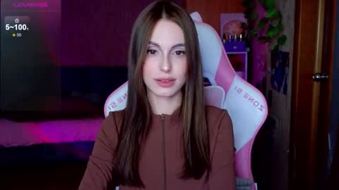 Snapshot of edelinemaher chatting on 02-25-26, 11:53 Edeline online show from 02-25-26, 11:53