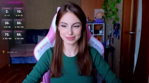Snapshot of edelinemaher chatting on 04-15-26, 10:22 Edeline online show from 04-15-26, 10:22