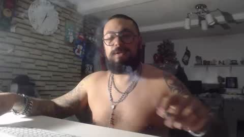 edgarram83 online show from 12-05-25, 06:33