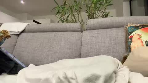 Snapshot of edge_guy chatting on 02-08-25, 01:00 edge_guy online show from 02-08-25, 01:00