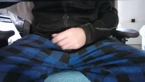 edged biker online show from 12-01-25, 01:16