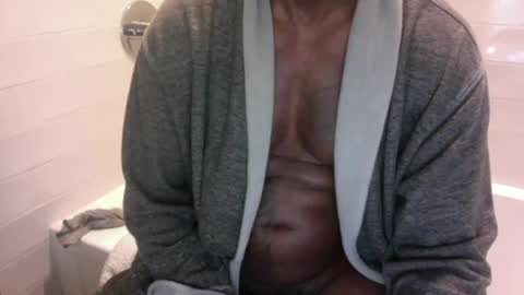 Snapshot of edgingdaddy chatting on 06-24-26, 08:19 Dad online show from 06-24-26, 08:19