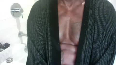 Snapshot of edgingdaddy chatting on 06-28-26, 04:18 Dad online show from 06-28-26, 04:18