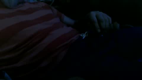 Snapshot of edgington_rex chatting on 02-09-25, 04:29 Edington Rex online show from 02-09-25, 04:29