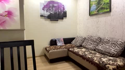 Eri online show from 03-25-26, 06:36