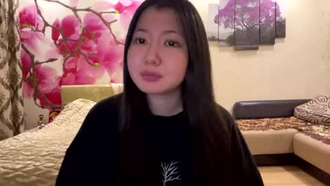 Eri online show from 05-17-26, 06:04
