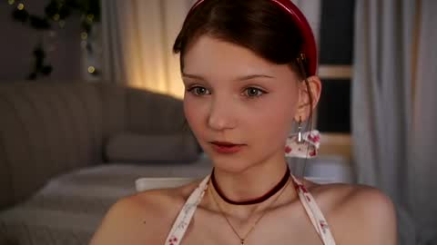 Snapshot of edithgalpin chatting on 06-07-26, 11:30 Lisa online show from 06-07-26, 11:30
