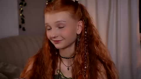 Snapshot of edithgalpin chatting on 07-19-26, 10:13 Lisa online show from 07-19-26, 10:13