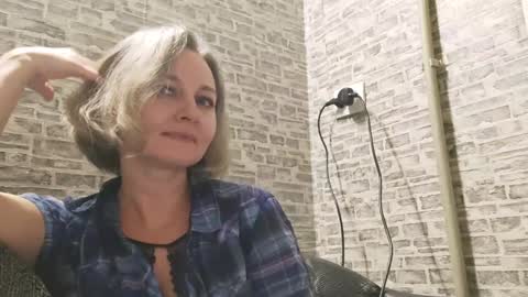 edithmanning online show from 01-09-25, 06:36