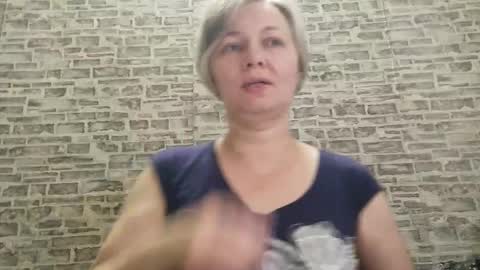 Snapshot of edithmanning chatting on 01-06-26, 06:50 edithmanning online show from 01-06-26, 06:50