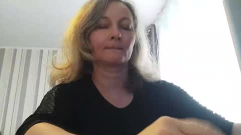 Snapshot of edithmanning chatting on 01-13-26, 01:05 edithmanning online show from 01-13-26, 01:05