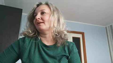 edithmanning online show from 04-25-26, 06:49