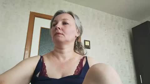 Snapshot of edithmanning chatting on 06-22-26, 06:21 edithmanning online show from 06-22-26, 06:21