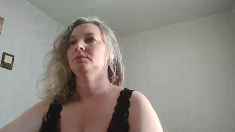 Snapshot of edithmanning chatting on 06-26-26, 05:17 edithmanning online show from 06-26-26, 05:17