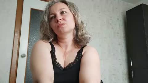 Snapshot of edithmanning chatting on 07-20-26, 06:49 edithmanning online show from 07-20-26, 06:49
