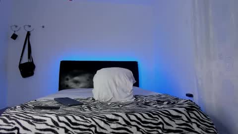 Snapshot of eduar_wild chatting on 02-20-26, 04:20 Eduar Wild online show from 02-20-26, 04:20