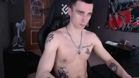 Snapshot of eduard_loveee chatting on 05-13-26, 10:23 Eduar online show from 05-13-26, 10:23