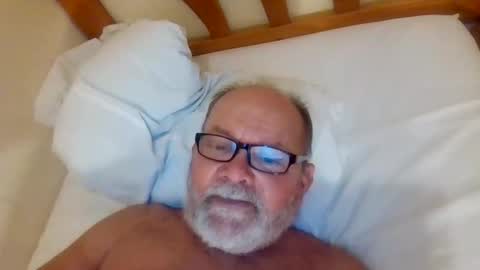 Eddie online show from 05-13-26, 07:33