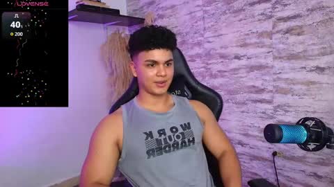 Snapshot of edward__clarck chatting on 09-18-25, 02:57 EDWARD CLARCK online show from 09-18-25, 02:57