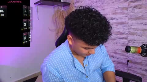 Snapshot of edward__clarck chatting on 09-21-25, 04:03 EDWARD CLARCK online show from 09-21-25, 04:03