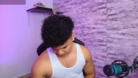 Snapshot of edward__clarck chatting on 10-16-25, 11:28 EDWARD CLARCK online show from 10-16-25, 11:28