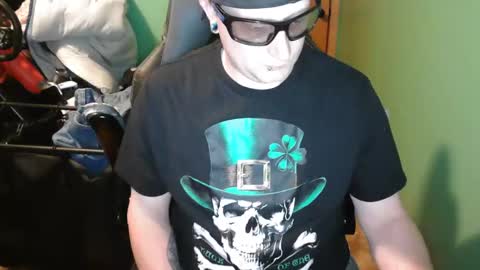 Snapshot of edwardaims_2please chatting on 06-04-26, 02:50 edwardaims_2please online show from 06-04-26, 02:50