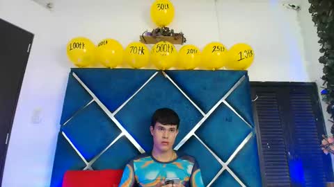 Edwin online show from 04-24-26, 02:30