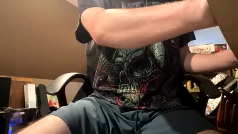 Snapshot of eelektross chatting on 09-25-25, 05:38 eel online show from 09-25-25, 05:38