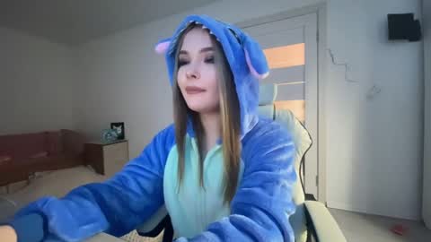 Lili online show from 05-09-26, 06:40