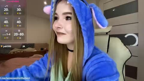 Lili online show from 06-20-26, 07:22