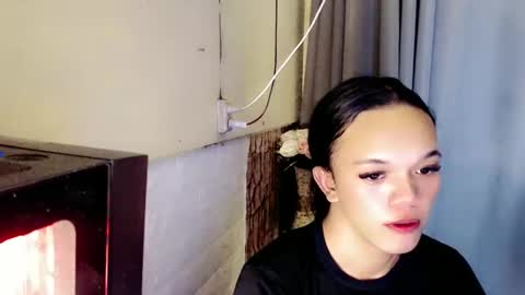 Snapshot of eeykamaliit chatting on 12-04-24, 10:46 Pia online show from 12-04-24, 10:46