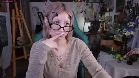 effiemeowley online show from 03-07-26, 04:20