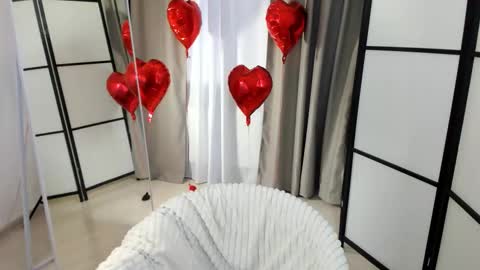 Effie Mur online show from 02-12-26, 10:54